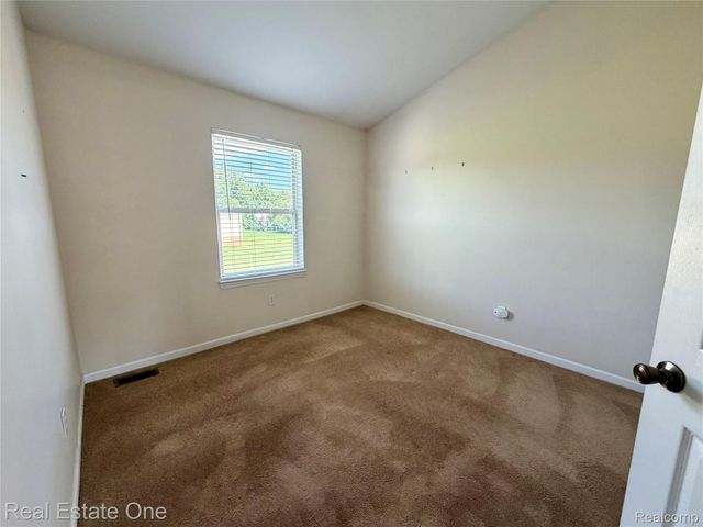 1930 Alexander Drive, Westland, MI 48186