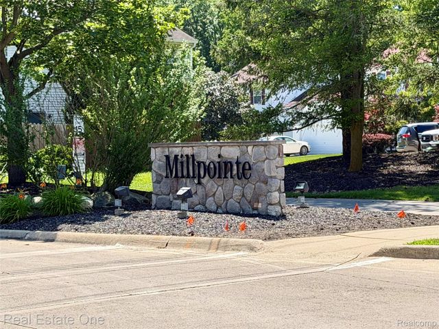 1930 Alexander Drive, Westland, MI 48186