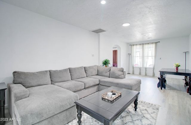 258 S SUTHERLAND Street, Globe, AZ 85501