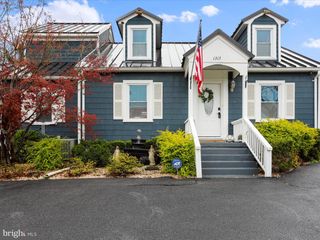 1315 W WASHINGTON ST, Harpers Ferry, WV 25425