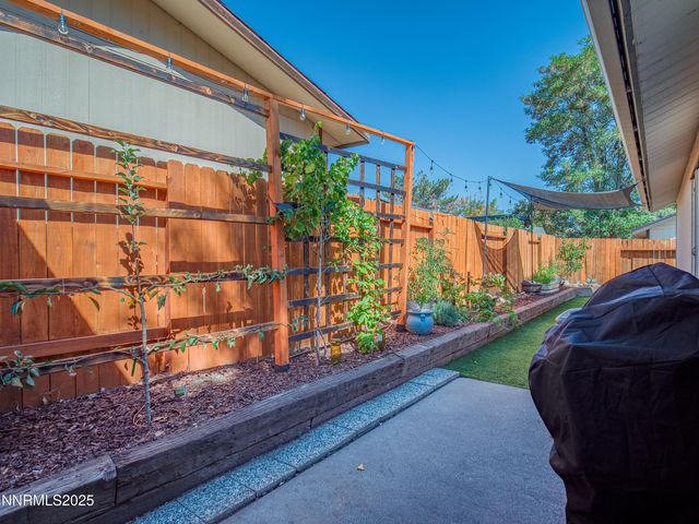 120 Summerset Drive, Verdi, NV 89439