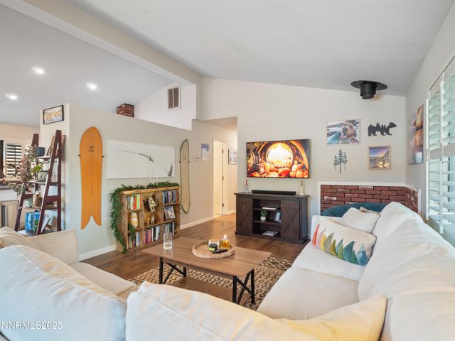 120 Summerset Drive, Verdi, NV 89439