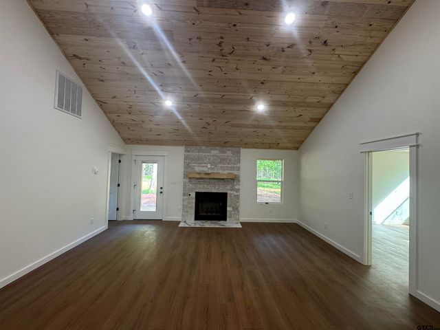 21070 C R 4147, Lindale, TX 75771