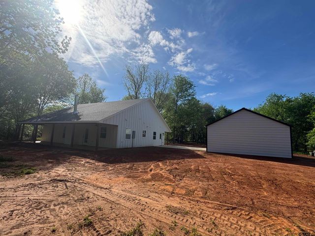 21070 C R 4147, Lindale, TX 75771