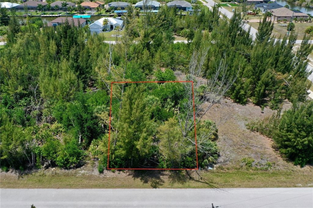 8409 ANTWERP CIRCLE, Port Charlotte, FL 33981