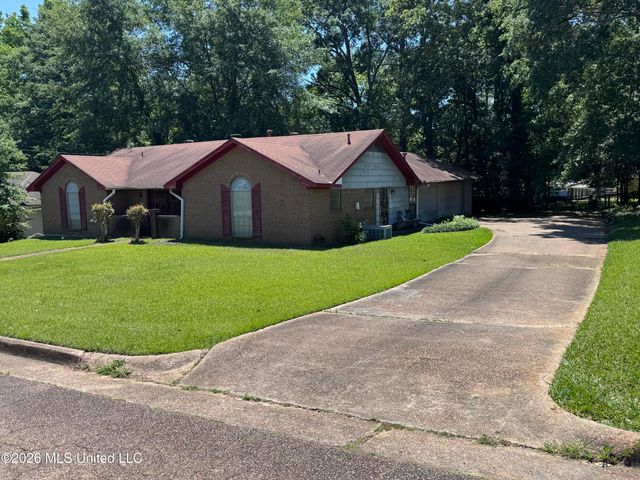 1225 Dardanelle Drive, Jackson, MS 39204
