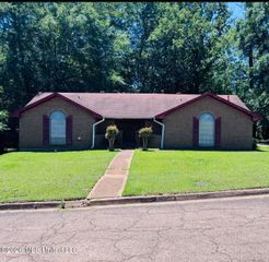 1225 Dardanelle Drive, Jackson, MS 39204