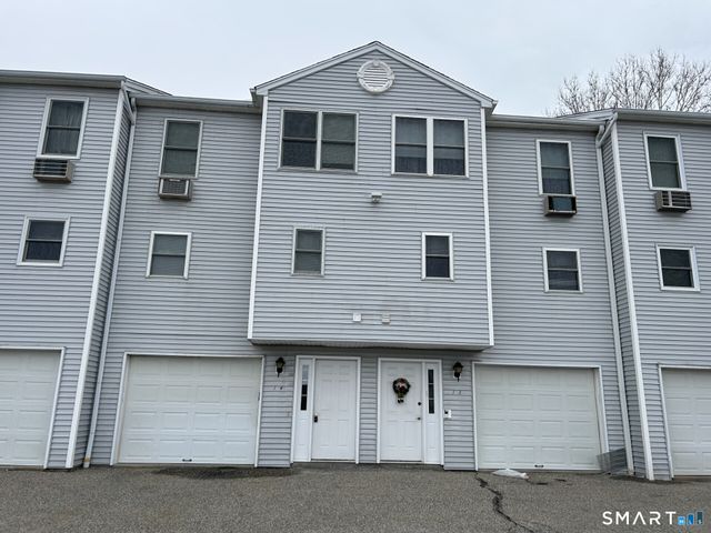 14 Valley Drive 14, New Milford, CT 06776