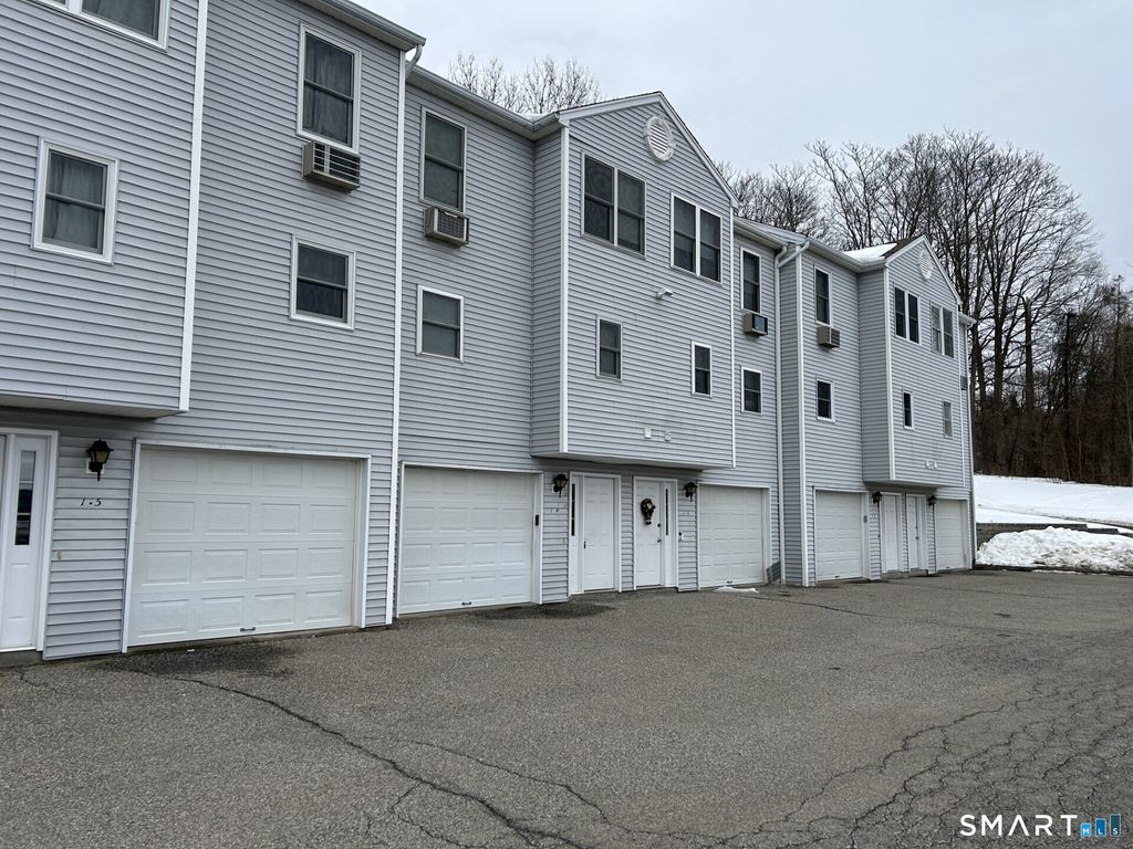 14 Valley Drive 14, New Milford, CT 06776