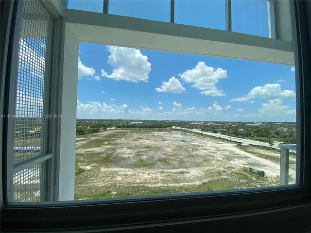 2000 Metropica Way 804, Sunrise, FL 33323