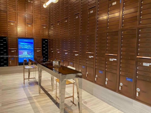 2000 Metropica Way 804, Sunrise, FL 33323