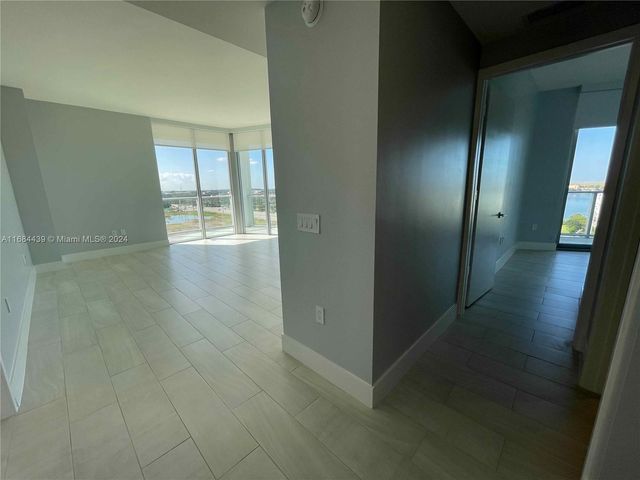 2000 Metropica Way 804, Sunrise, FL 33323