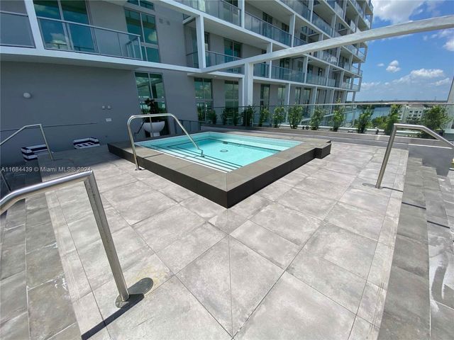 2000 Metropica Way 804, Sunrise, FL 33323