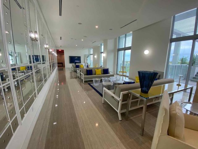 2000 Metropica Way 804, Sunrise, FL 33323