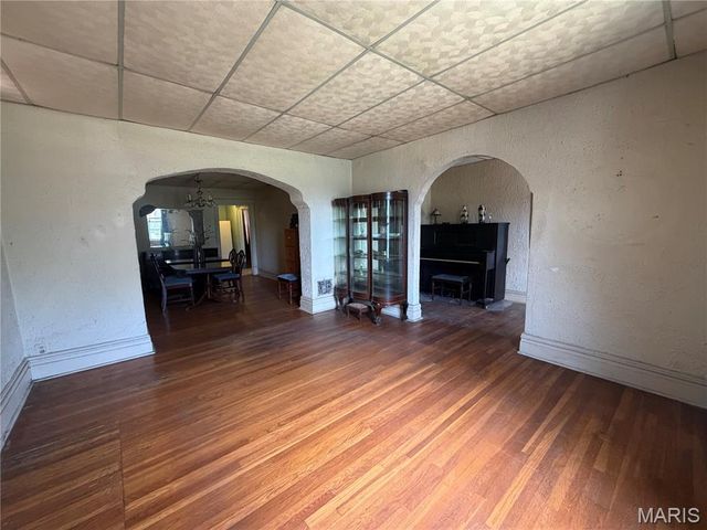 1327 Goodfellow Boulevard, St Louis, MO 63112