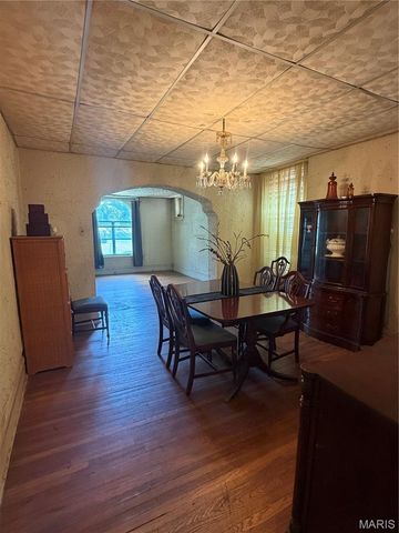 1327 Goodfellow Boulevard, St Louis, MO 63112