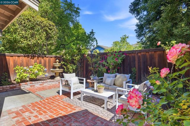 282 Windstream Pl, Danville, CA 94526