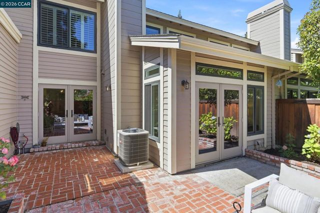 282 Windstream Pl, Danville, CA 94526