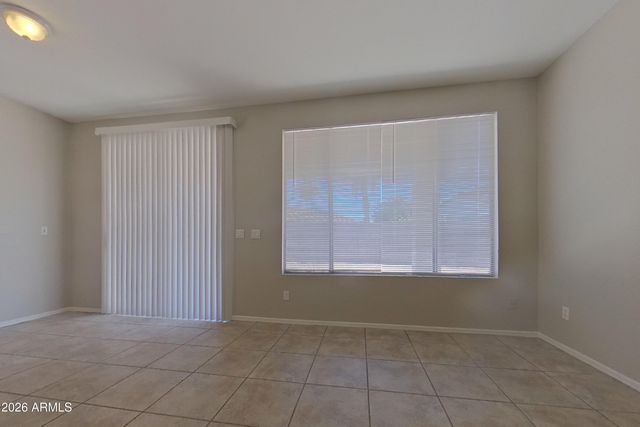 6619 W GOLDEN Lane, Glendale, AZ 85302