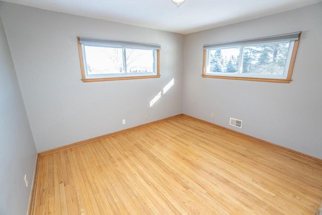 6349 Nabob DRIVE, West Bend, WI 53095