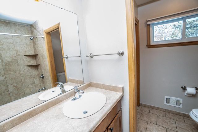 6349 Nabob DRIVE, West Bend, WI 53095