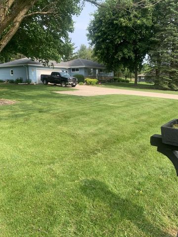 6349 Nabob DRIVE, West Bend, WI 53095