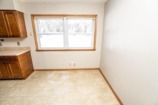 6349 Nabob DRIVE, West Bend, WI 53095