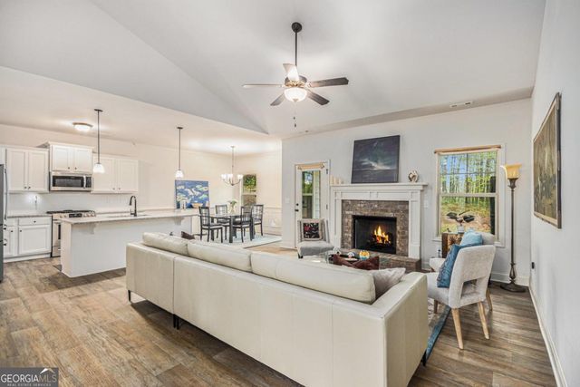1195 Awenasa Drive, Villa Rica, GA 30180