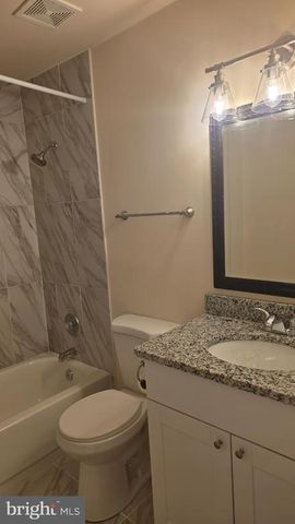 1002 EASTOVER PKWY, Locust Grove, VA 22508