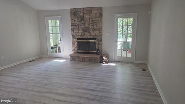 1002 EASTOVER PKWY, Locust Grove, VA 22508