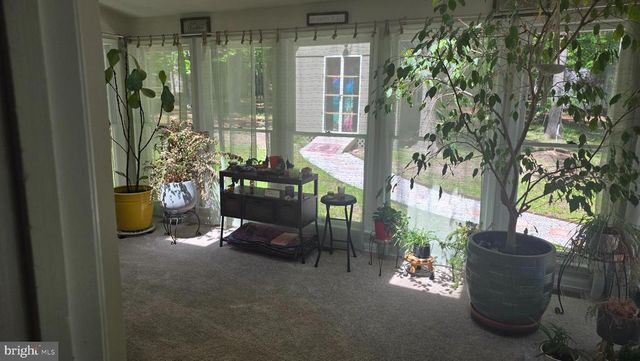 1002 EASTOVER PKWY, Locust Grove, VA 22508