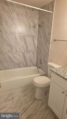 1002 EASTOVER PKWY, Locust Grove, VA 22508