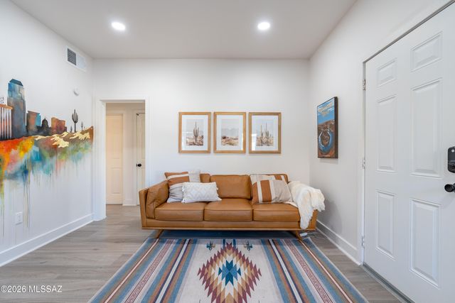 1824 E 7th Street, Tucson, AZ 85719
