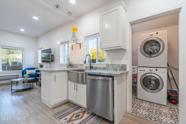 1824 E 7th Street, Tucson, AZ 85719