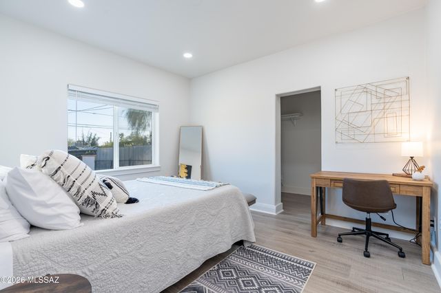 1824 E 7th Street, Tucson, AZ 85719
