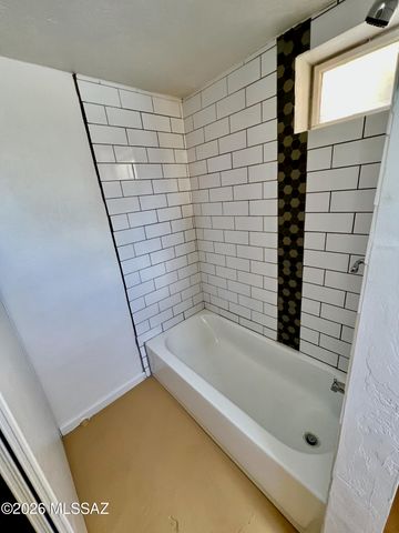 1824 E 7th Street, Tucson, AZ 85719