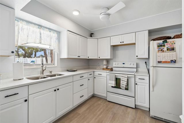 6026 LILLI WAY, Bradenton, FL 34207