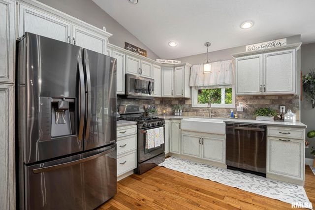 1615 ASPEN Drive, Washington, IL 61571