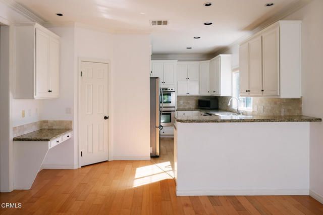 2409 Olive Avenue, La Crescenta, CA 91214