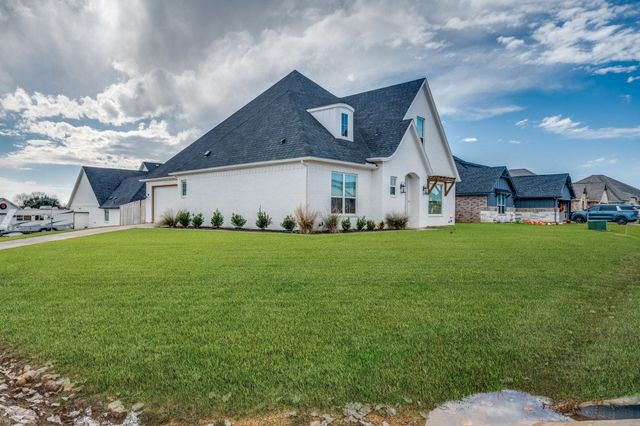 4017 Gallivant Drive, Granbury, TX 76049