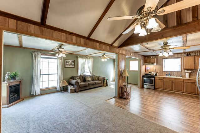 34 Harding Road, Huntsville, TX 77340