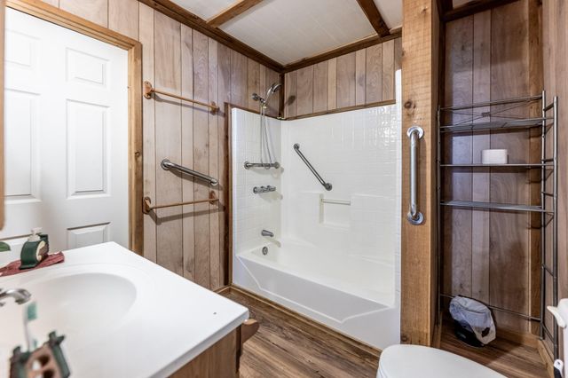 34 Harding Road, Huntsville, TX 77340