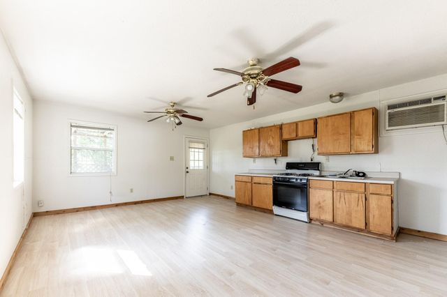 34 Harding Road, Huntsville, TX 77340