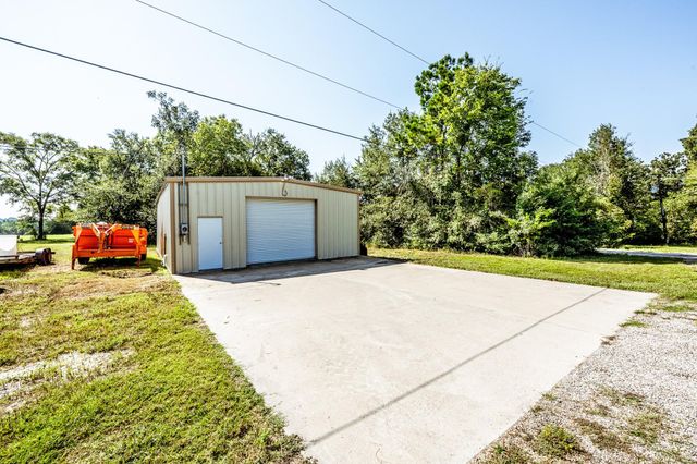 34 Harding Road, Huntsville, TX 77340