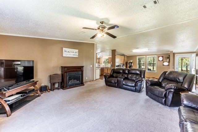 34 Harding Road, Huntsville, TX 77340