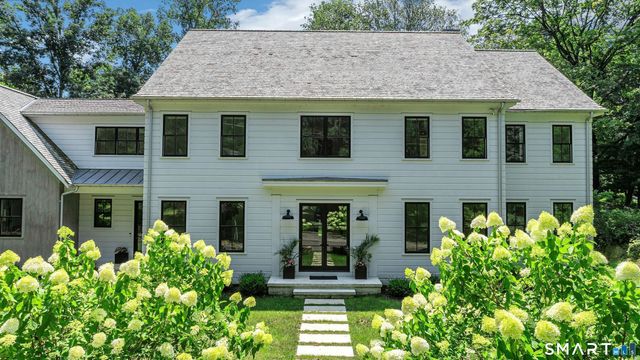 13 Sunswyck Road, Darien, CT 06820