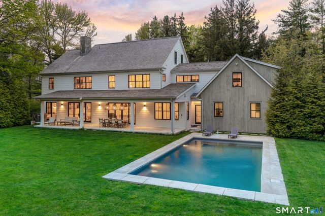13 Sunswyck Road, Darien, CT 06820