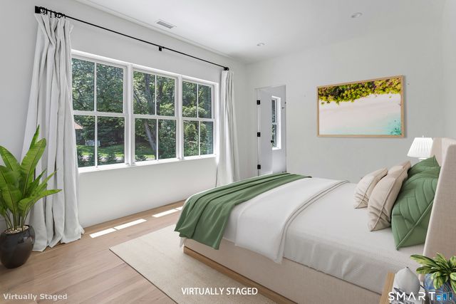 13 Sunswyck Road, Darien, CT 06820