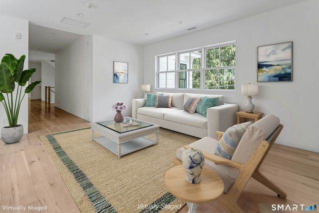 13 Sunswyck Road, Darien, CT 06820