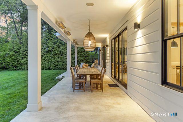 13 Sunswyck Road, Darien, CT 06820